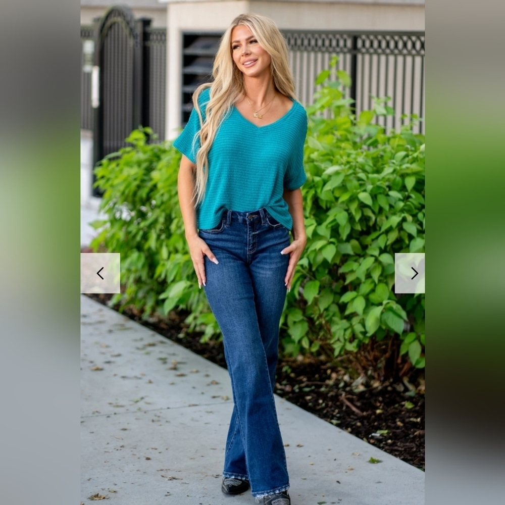 ❤️ NWOT! VERVET RESTRUCTURE HIGH RISE RELAXED FLARE JEANS, 00 (24) - Picture 3 of 13